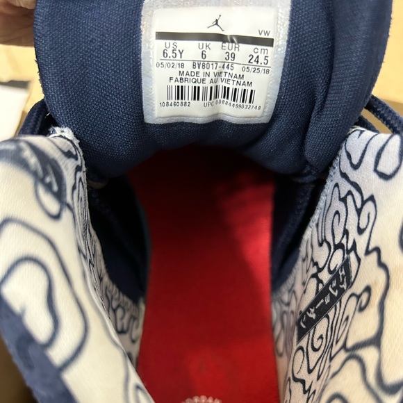 6.5Y Chinese new year 12, Retro RedPRM(GS) suede has box - Picture 12 of 15